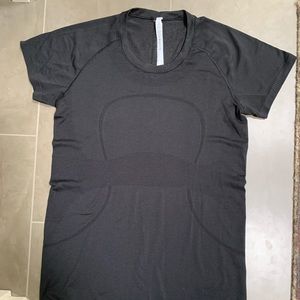 Lululemon Swiftly Tech short sleeve